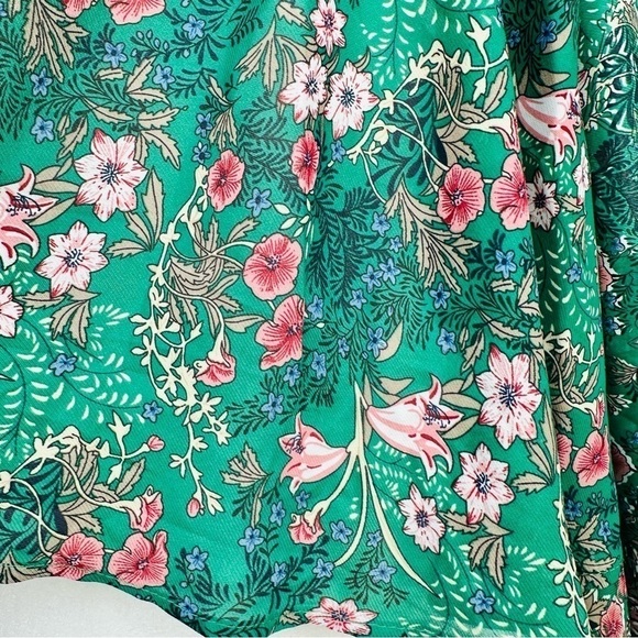 Missguided - Green Floral - Bell Sleeve- Off Shoulder Crop Top -Size 0 - Picture 6 of 8